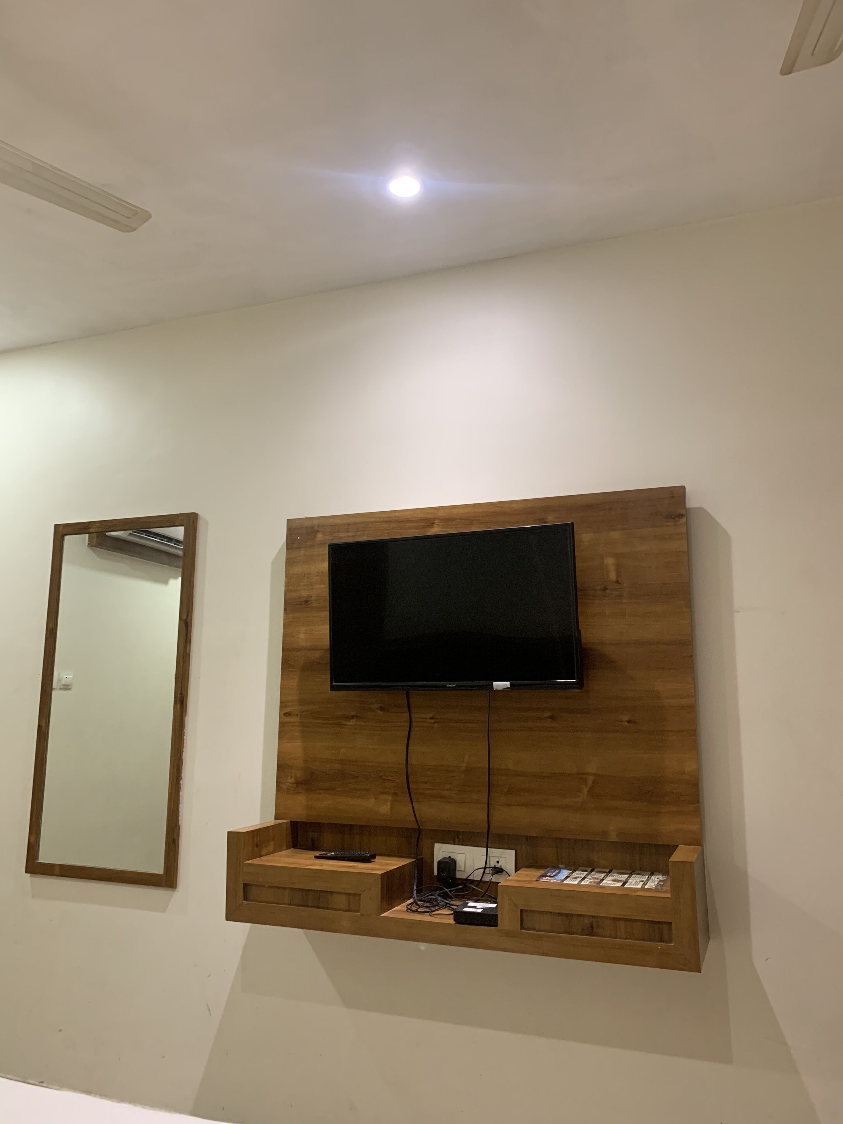 Hotel Riva International
