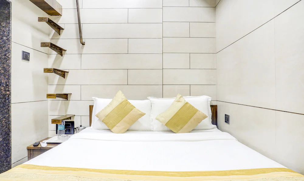 Hotel Rooms Dadar