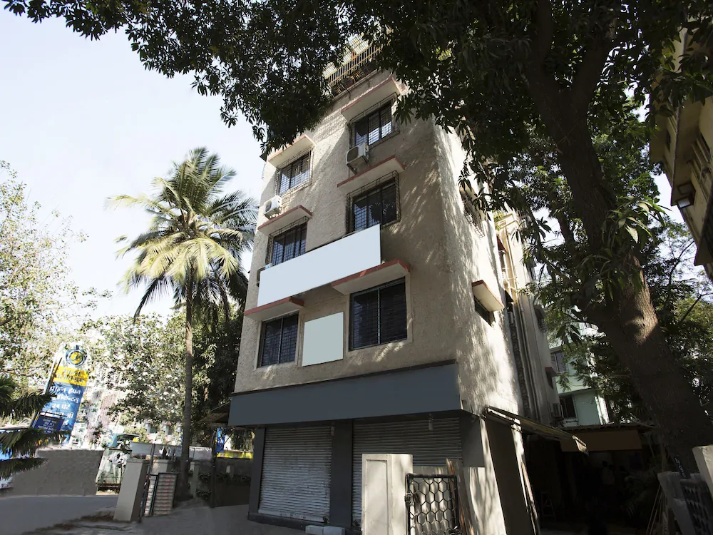 Hotel Royal Comfort By OYO Rooms