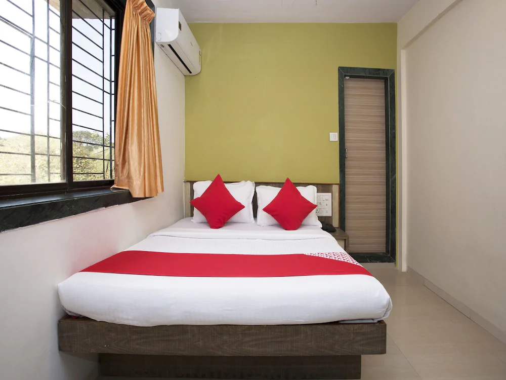 Hotel Royal Comfort By OYO Rooms