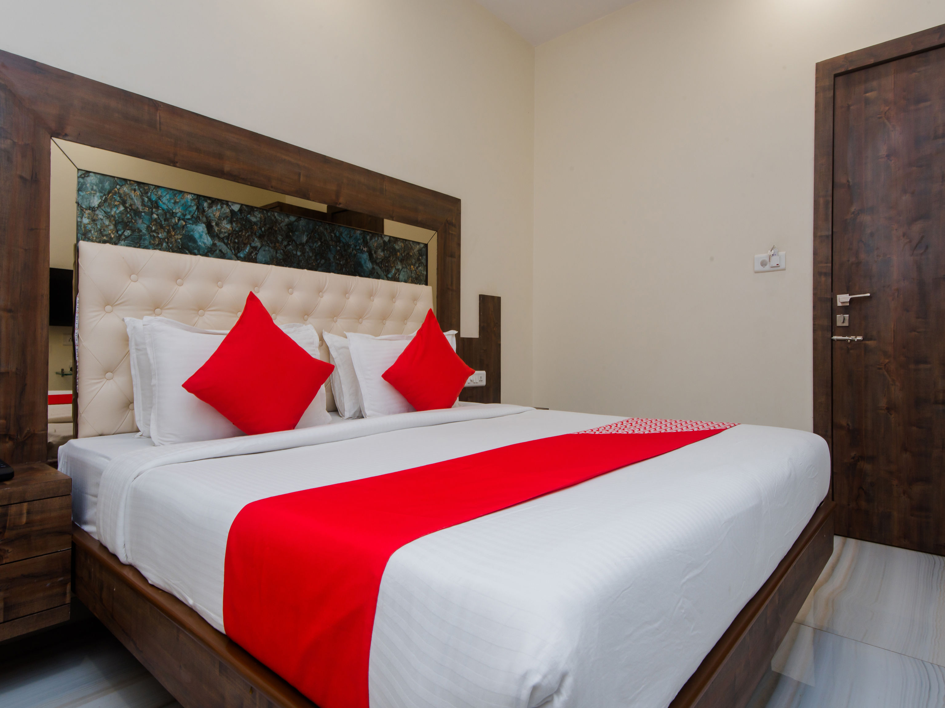 Hotel Royce Executive