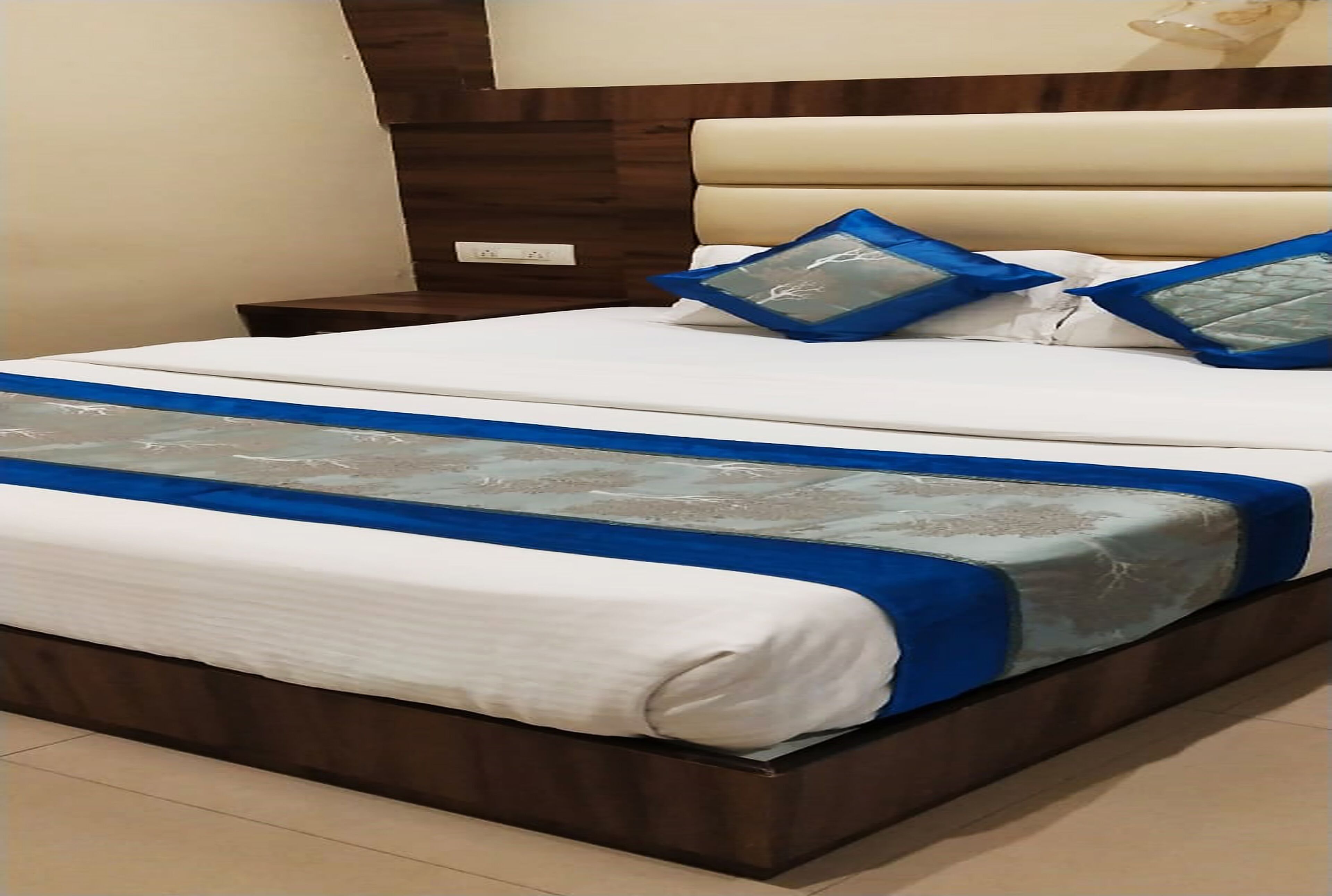 Hotel Sai Suites