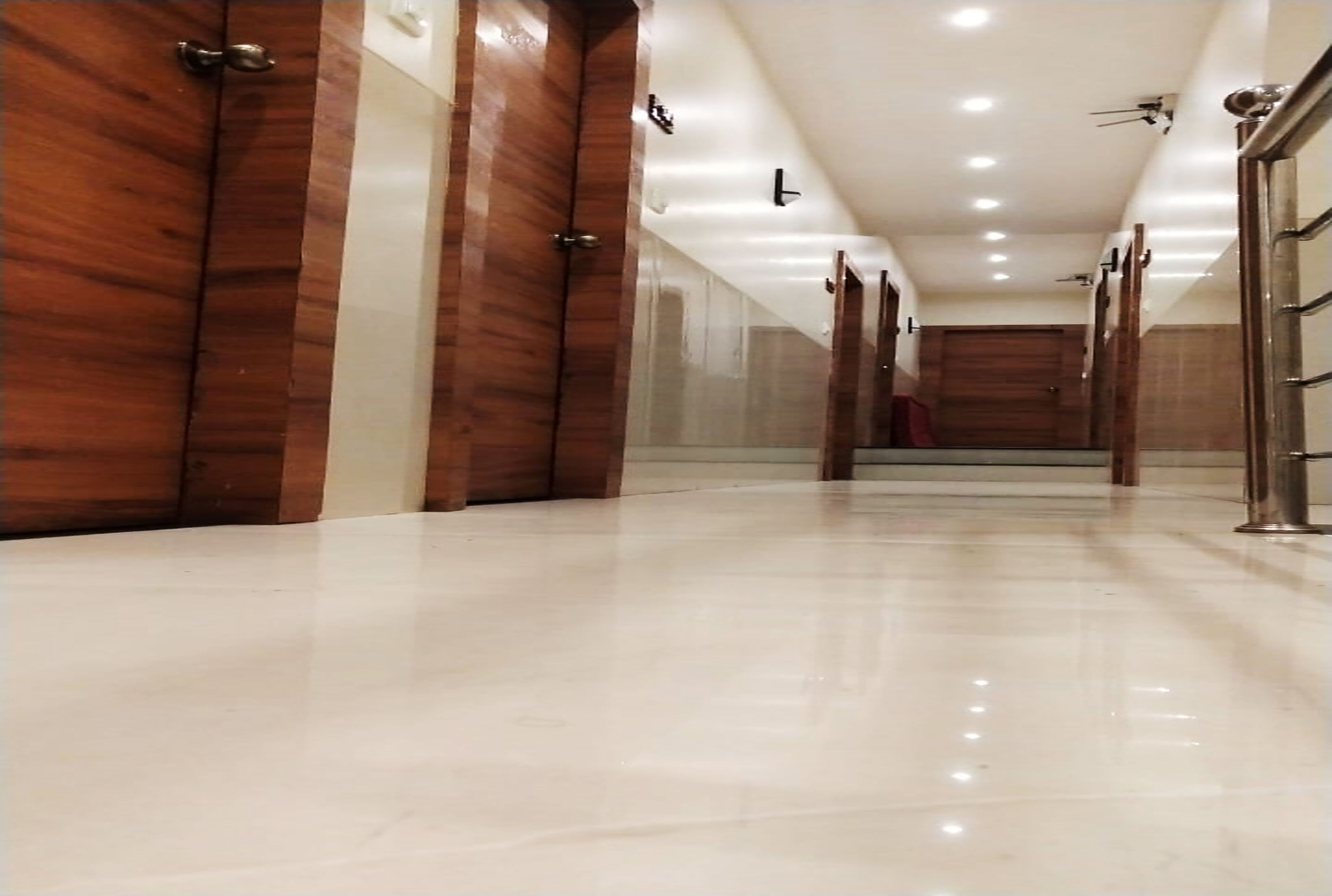 Hotel Sai Suites