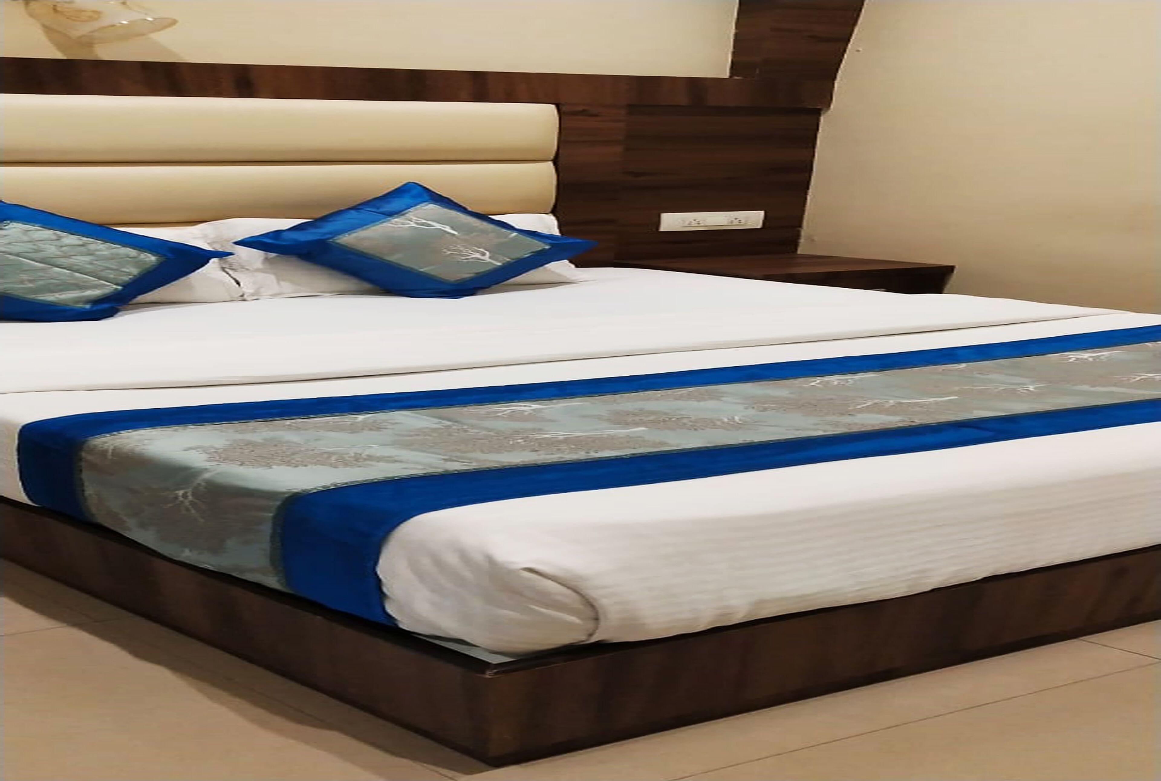 Hotel Sai Suites