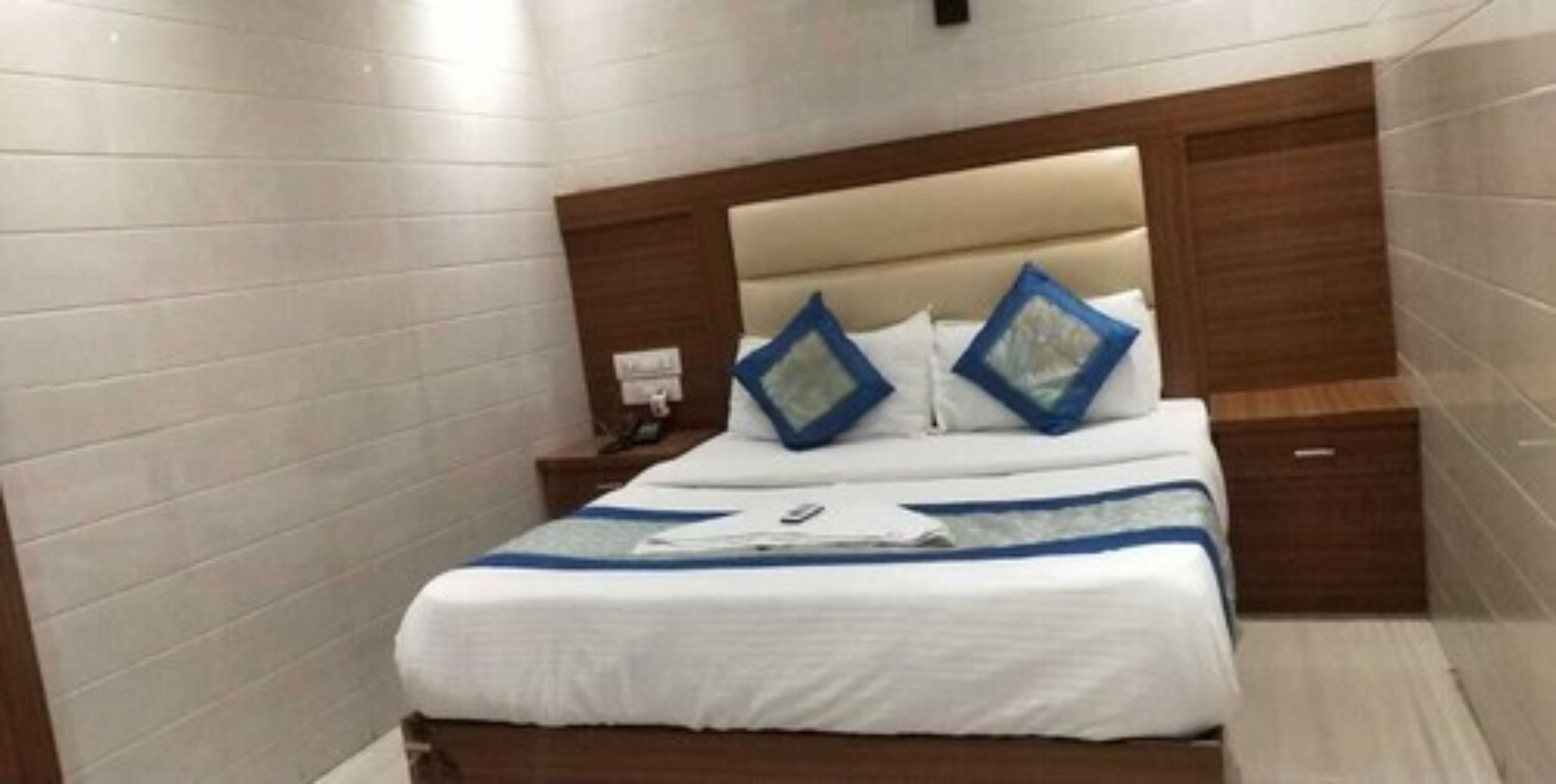 Hotel Sai Suites