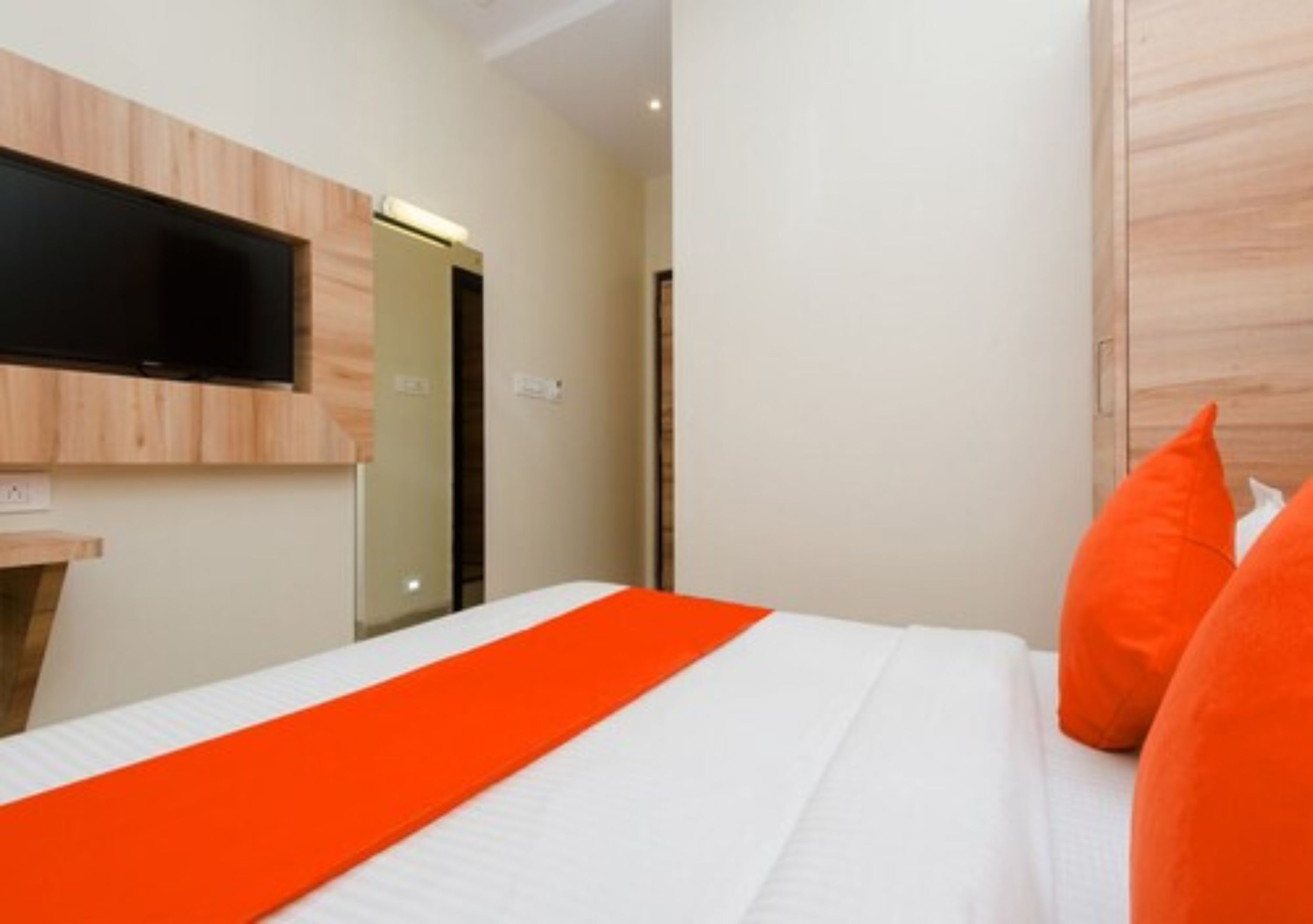 Hotel Sai Suites