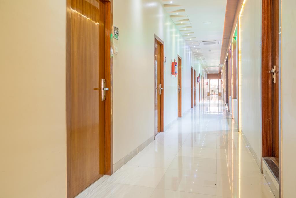 FabHotel Seven Hills  Nr Mumbai International Airport