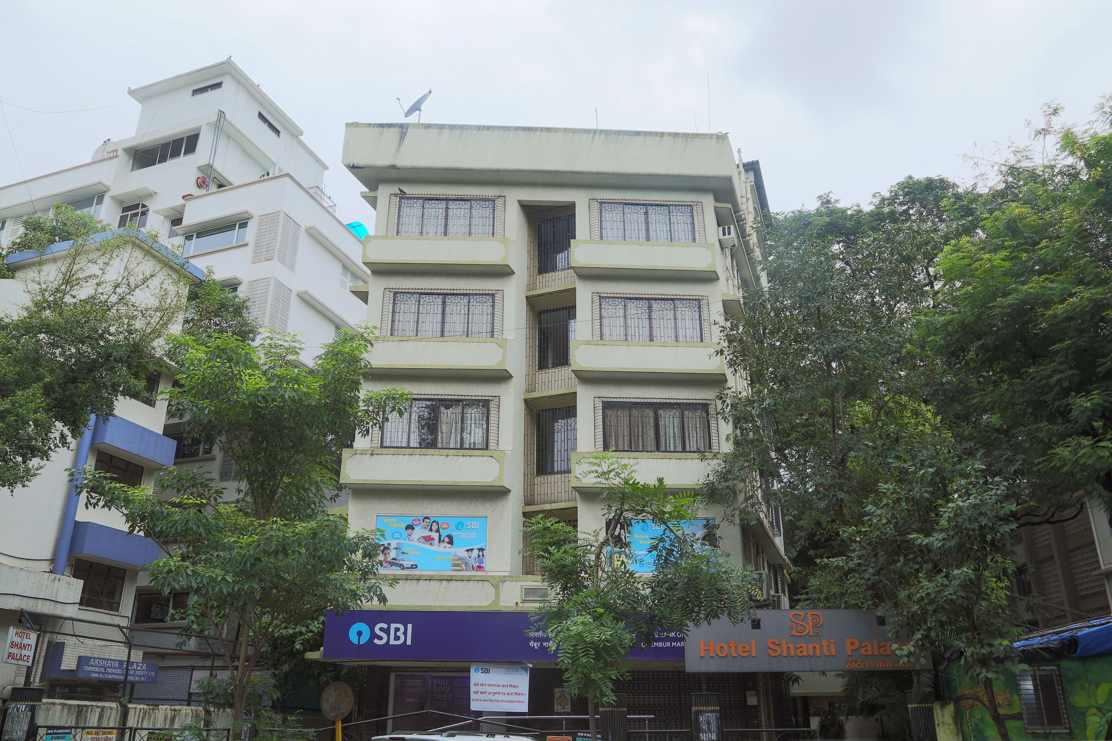 Hotel Shanti Palace