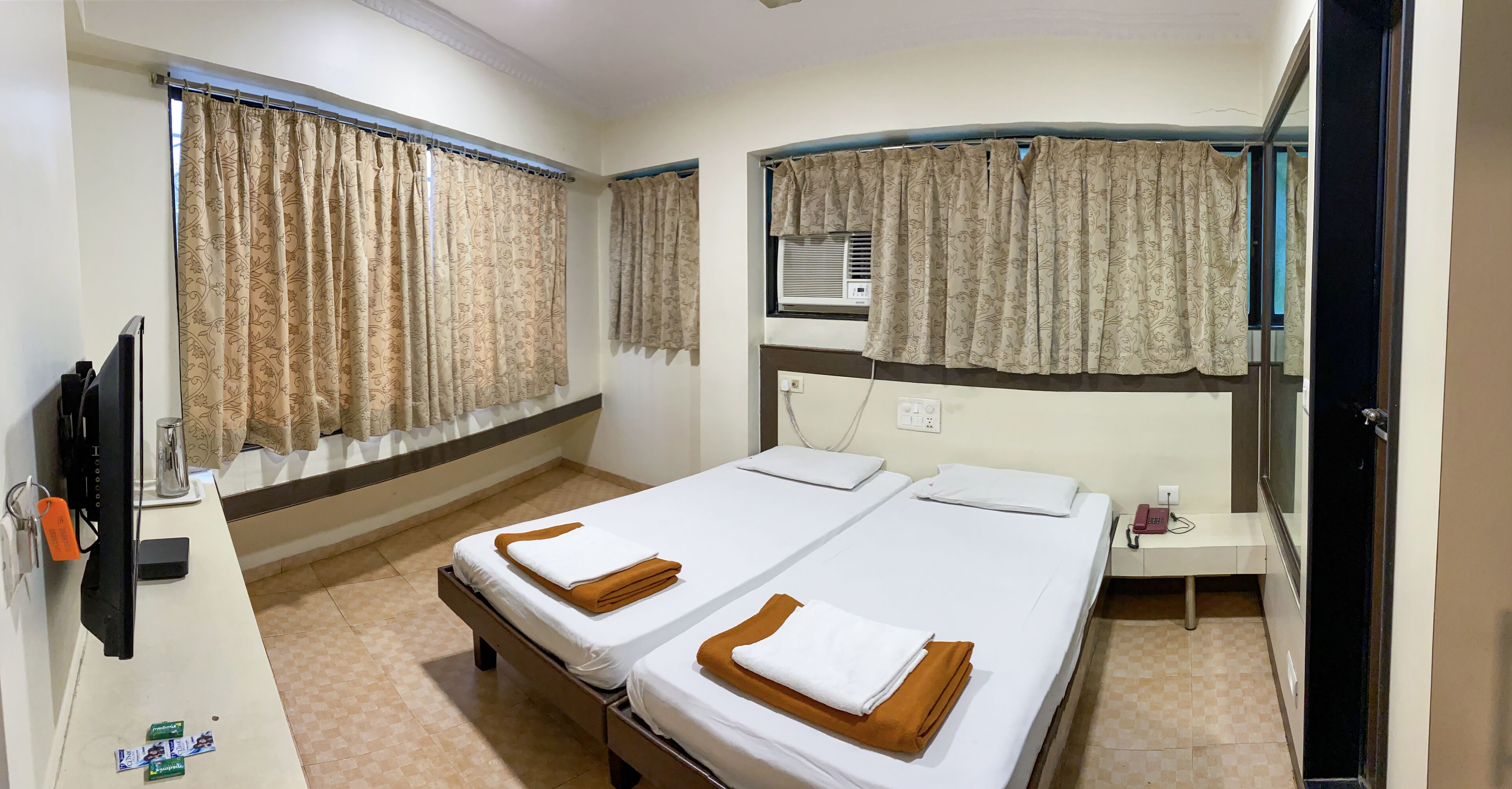 Hotel Shanti Palace