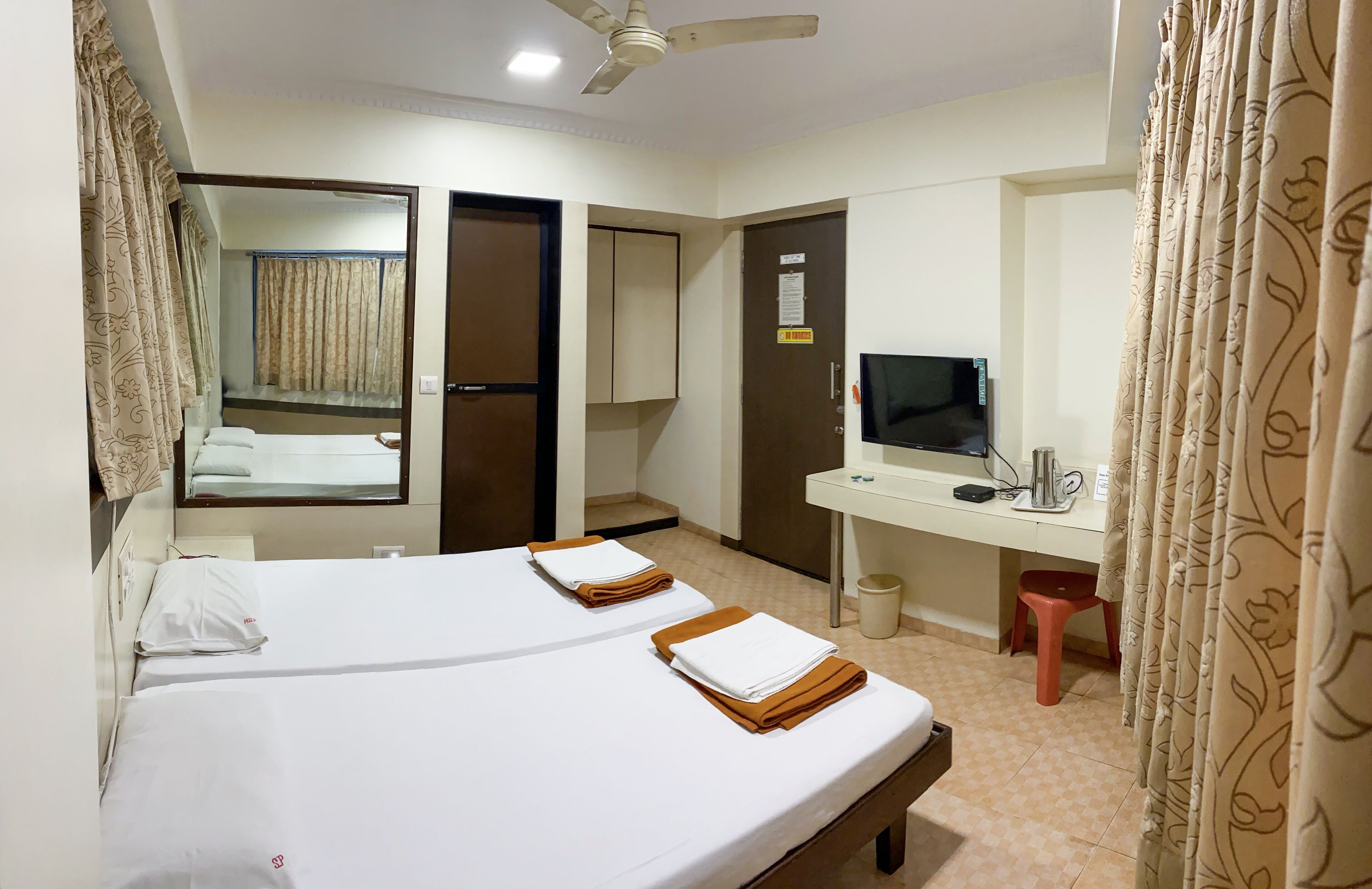 Hotel Shanti Palace
