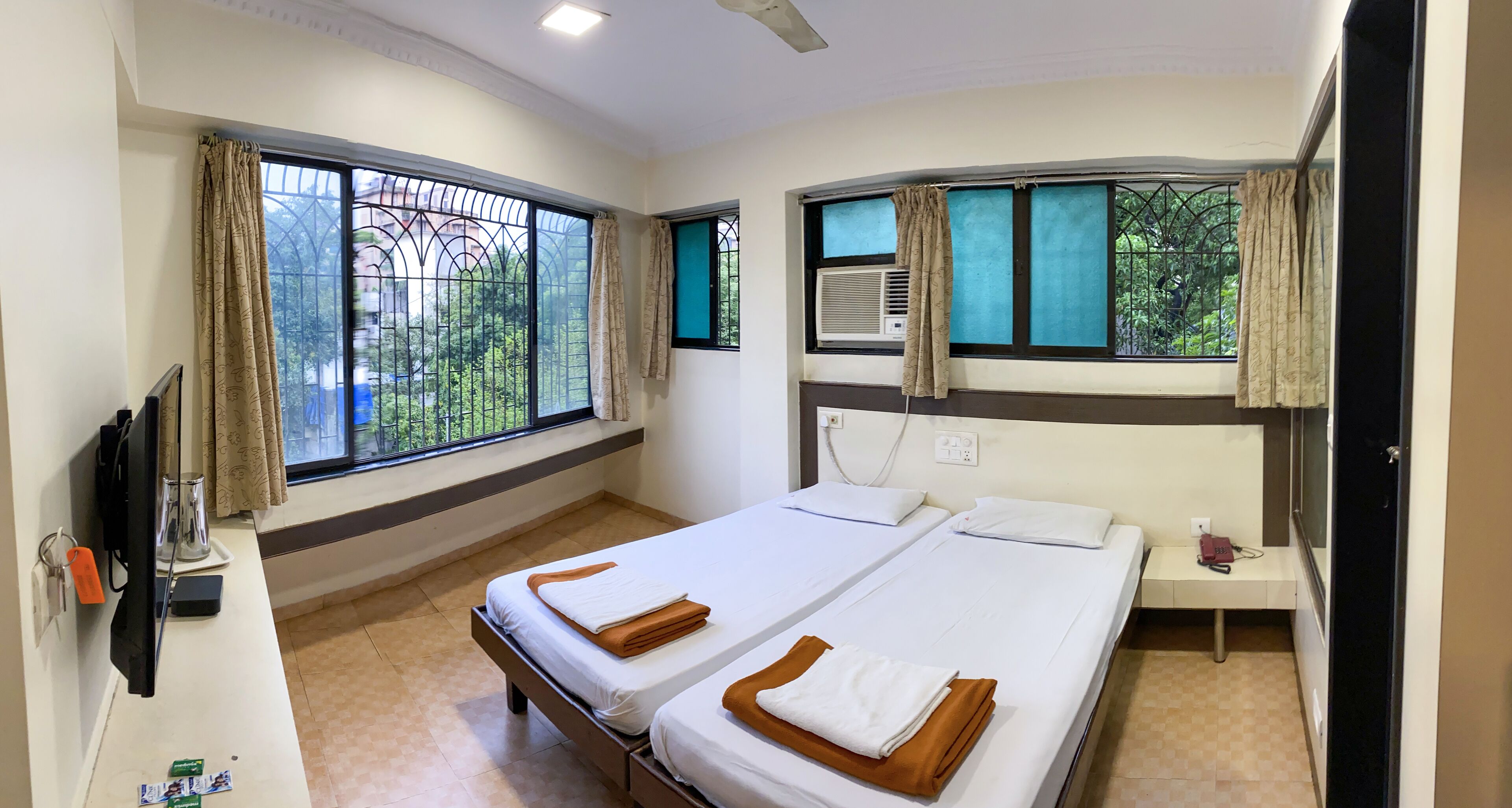 Hotel Shanti Palace