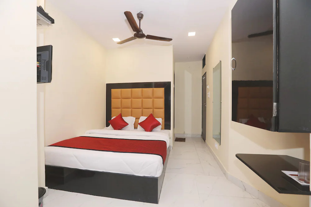 Janata Guest House