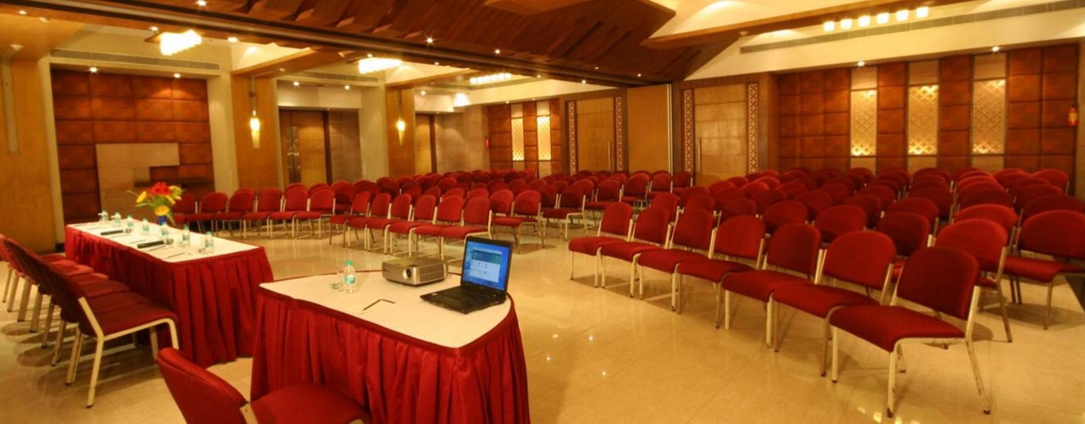 Krishna Palace Hotel