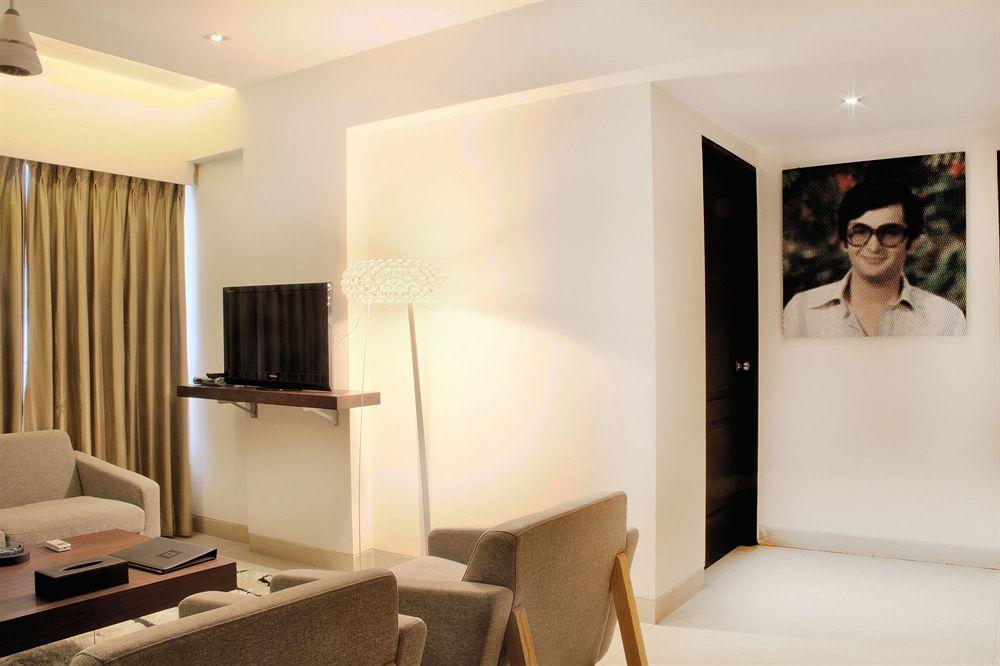 LandMark Suites