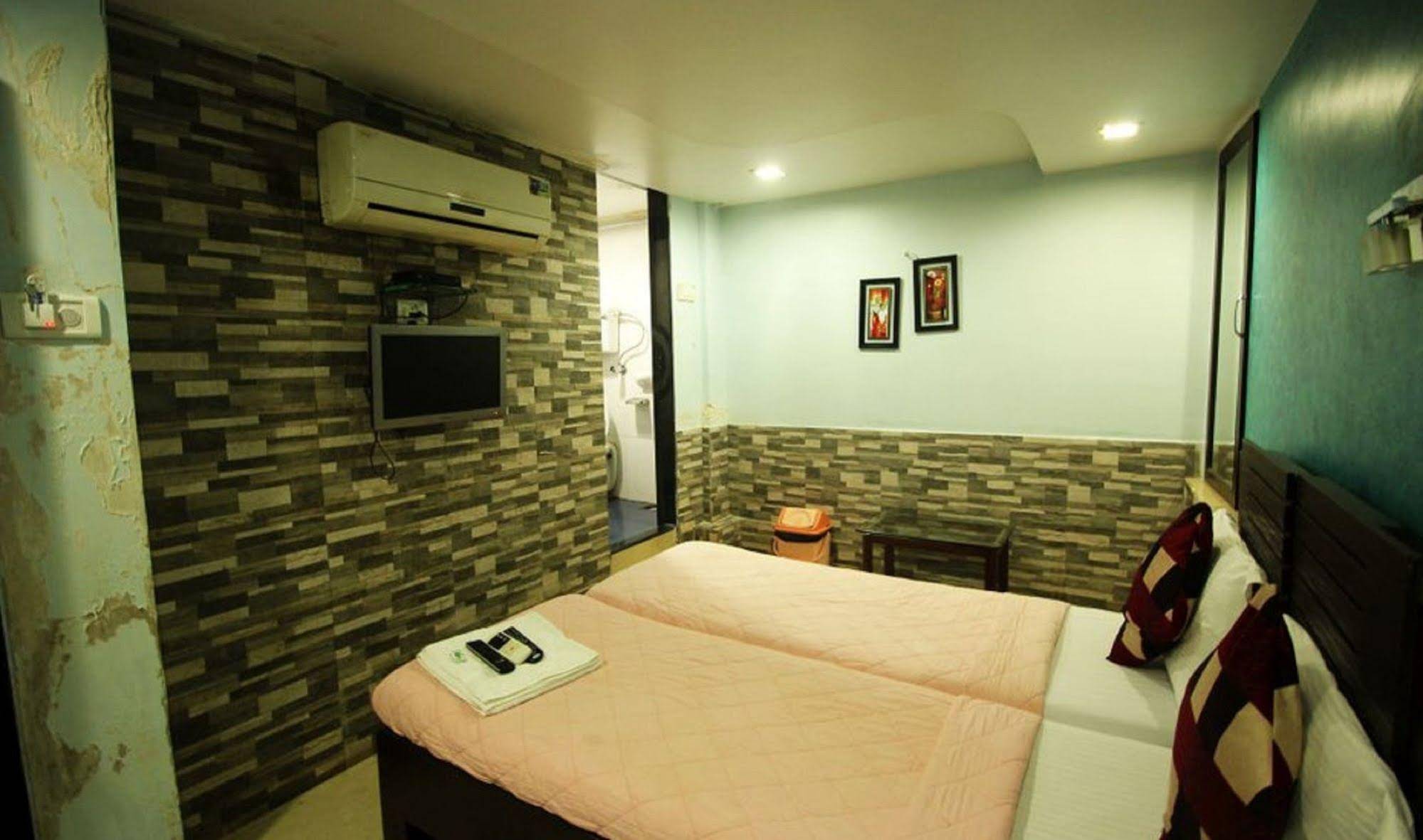 Metro Dormitory
