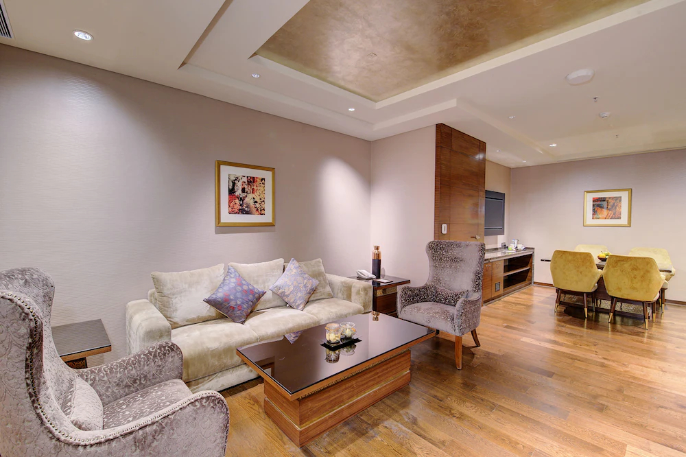 Niranta Airport Transit Hotel And Lounge