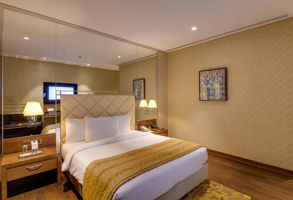 Niranta Airport Transit Hotel And Lounge