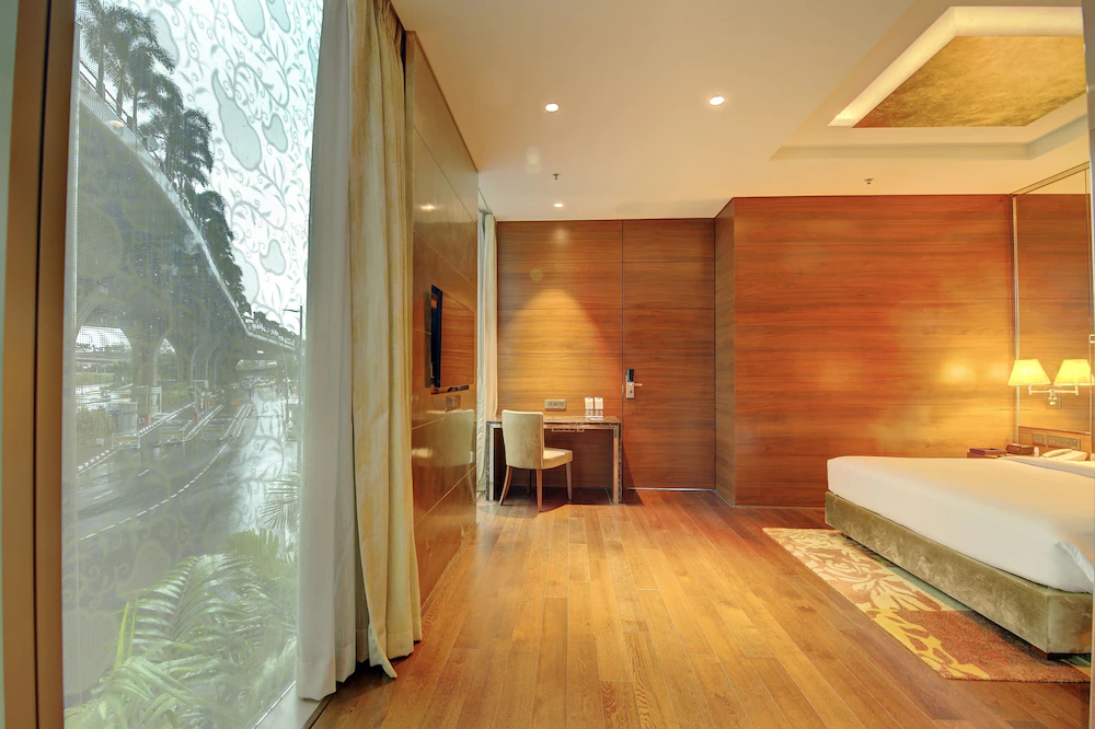 Niranta Airport Transit Hotel And Lounge