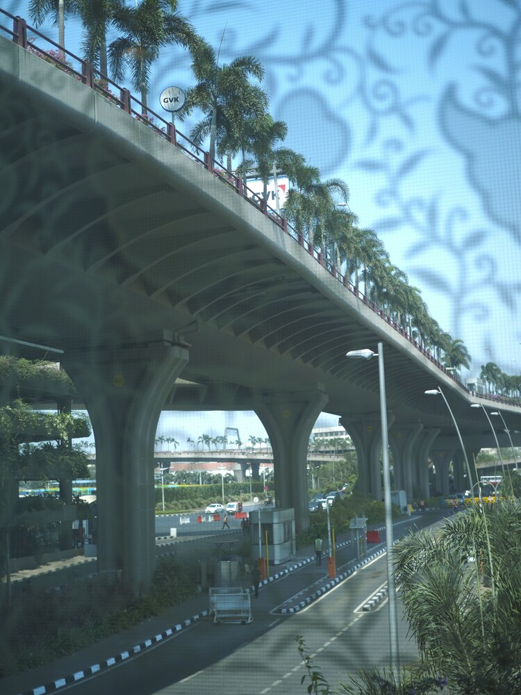 Niranta Airport Transit Hotel And Lounge