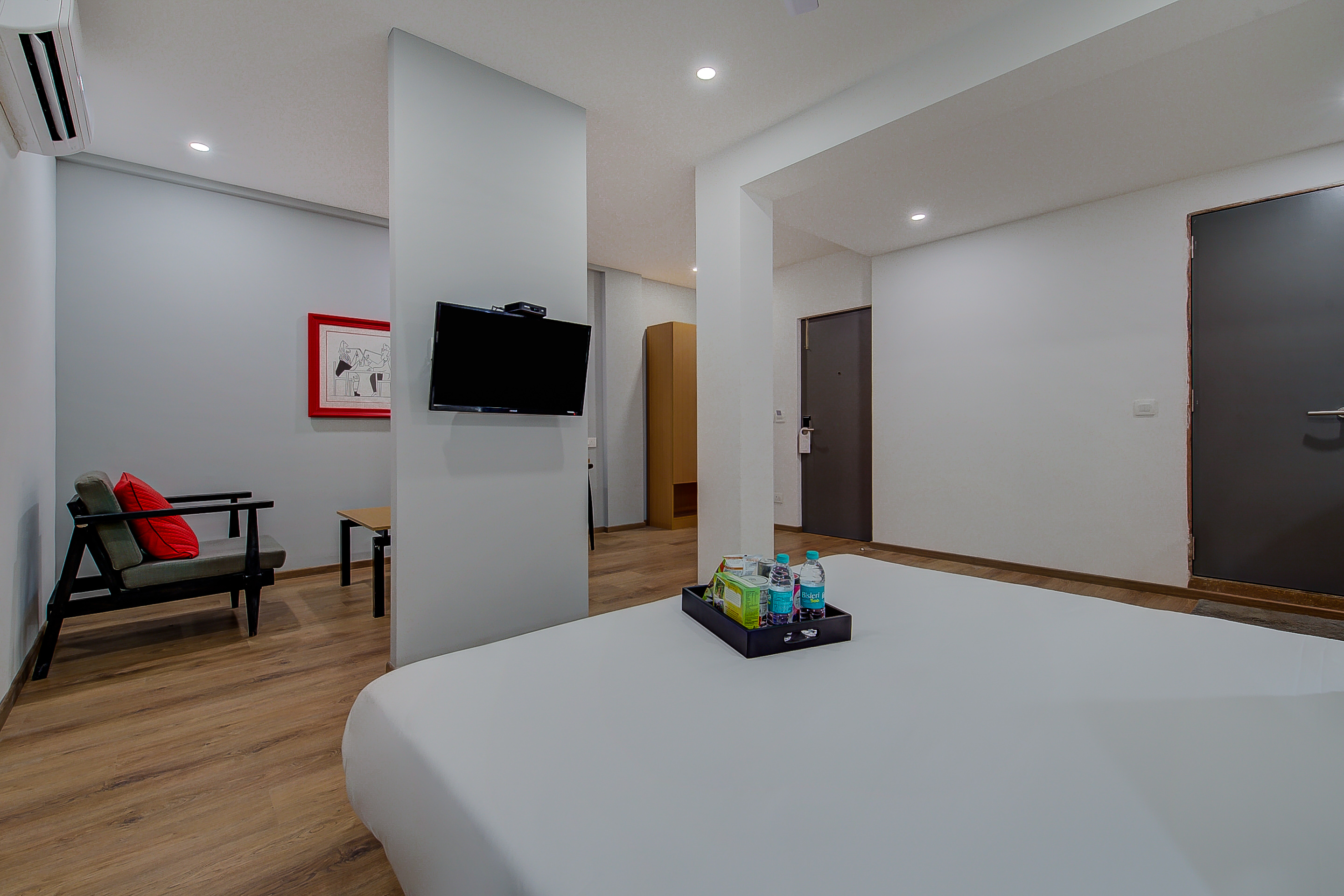 OYO Townhouse 046 Khar West Station