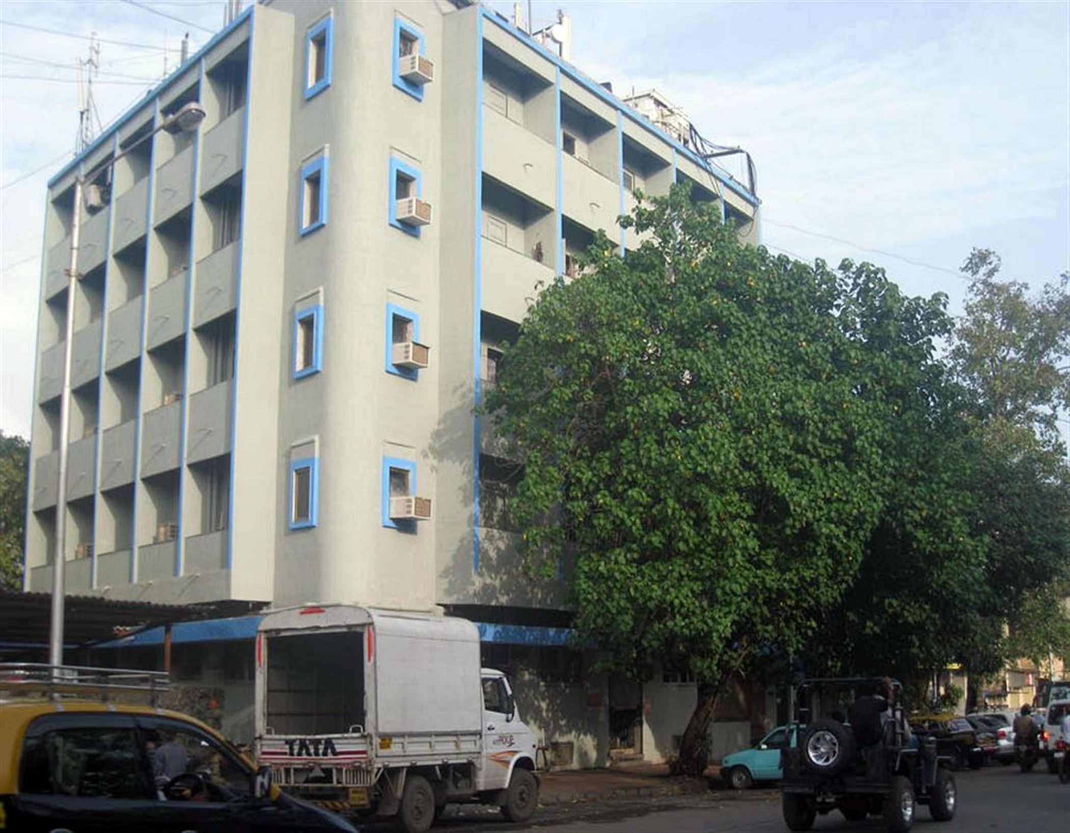 Pals Hotel