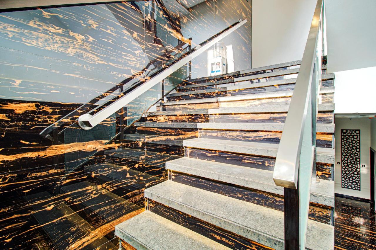 Prime Grand Hotel by OYO