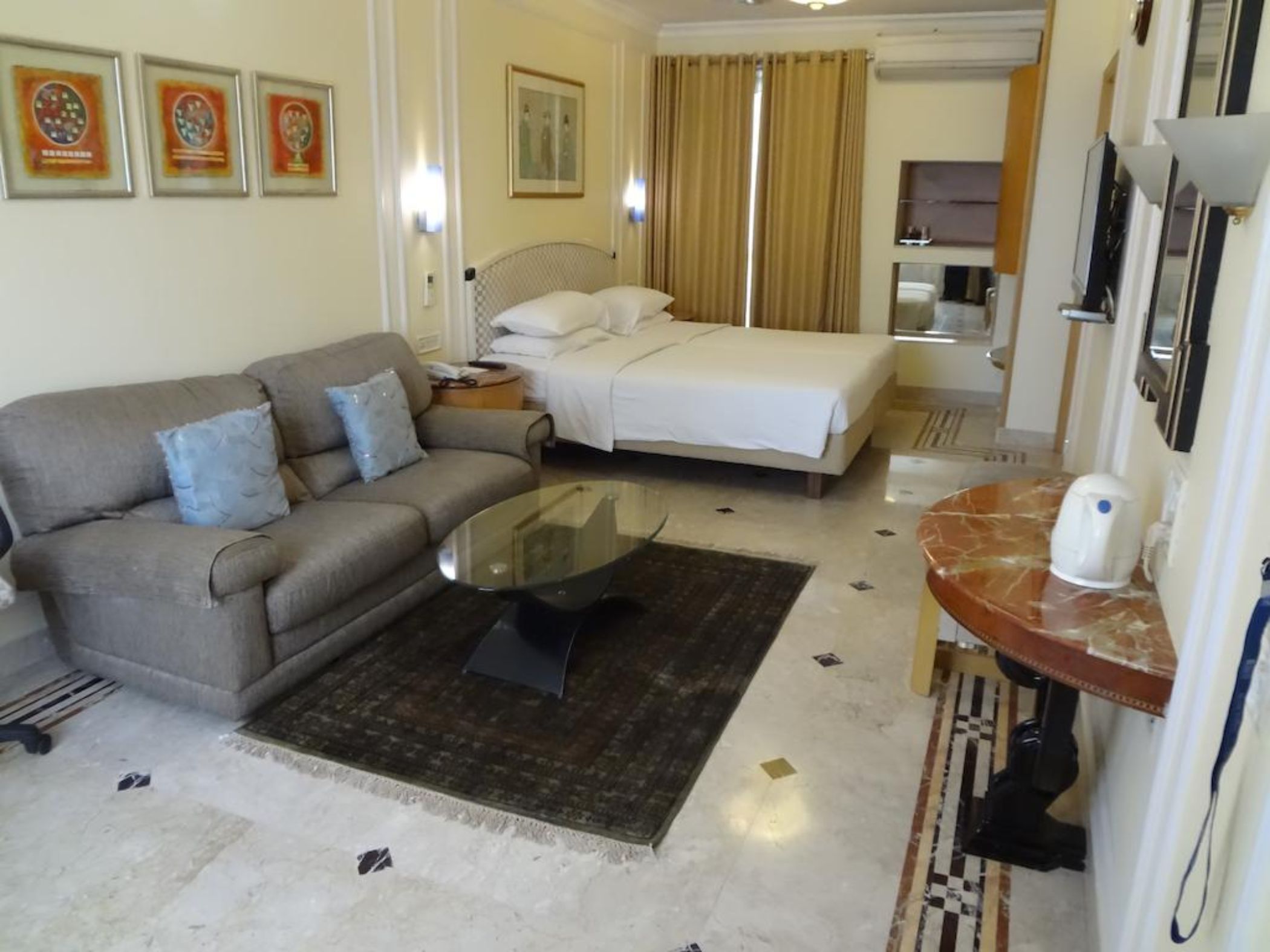 Regency Hotel