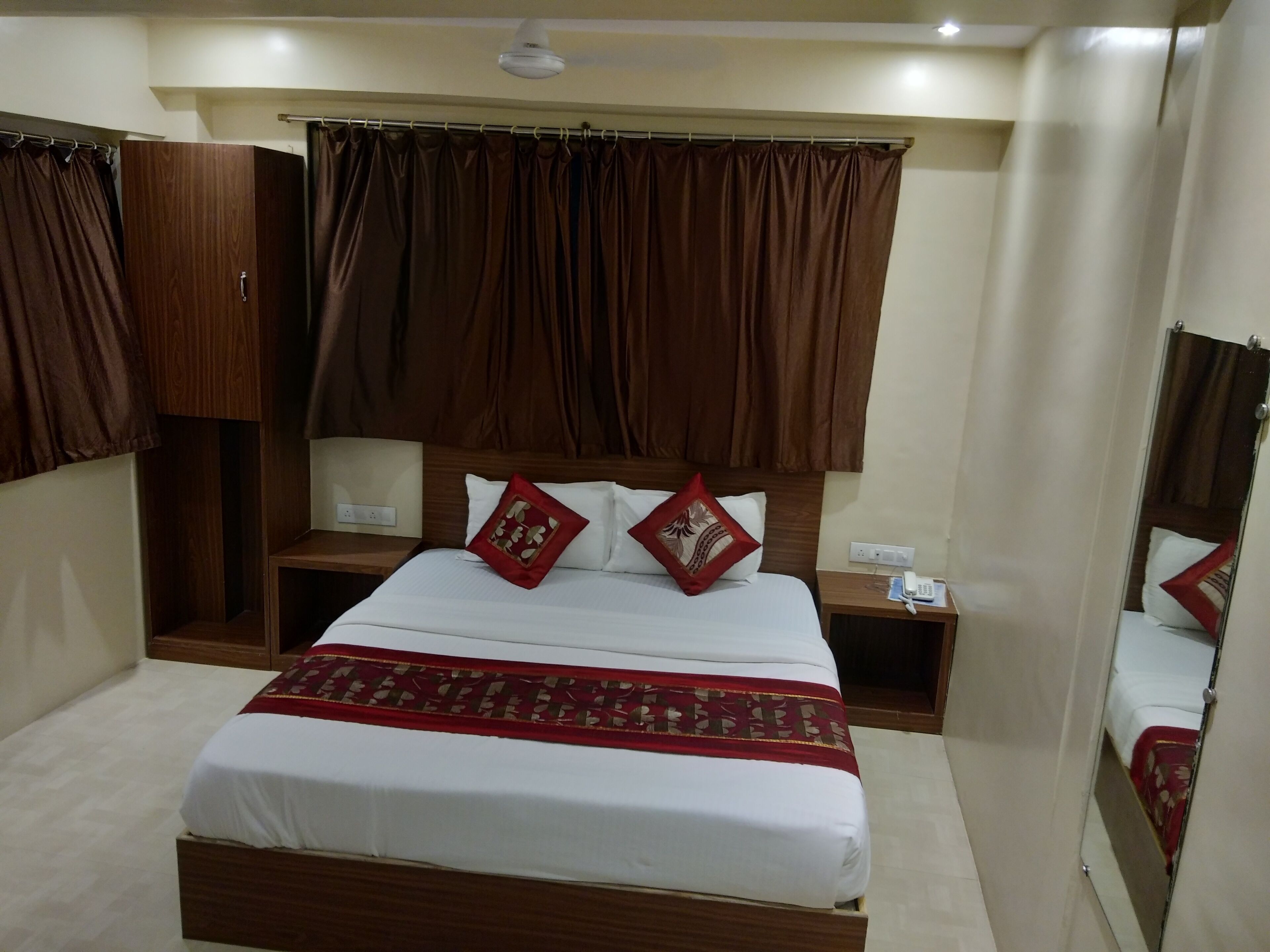 RK Hotel