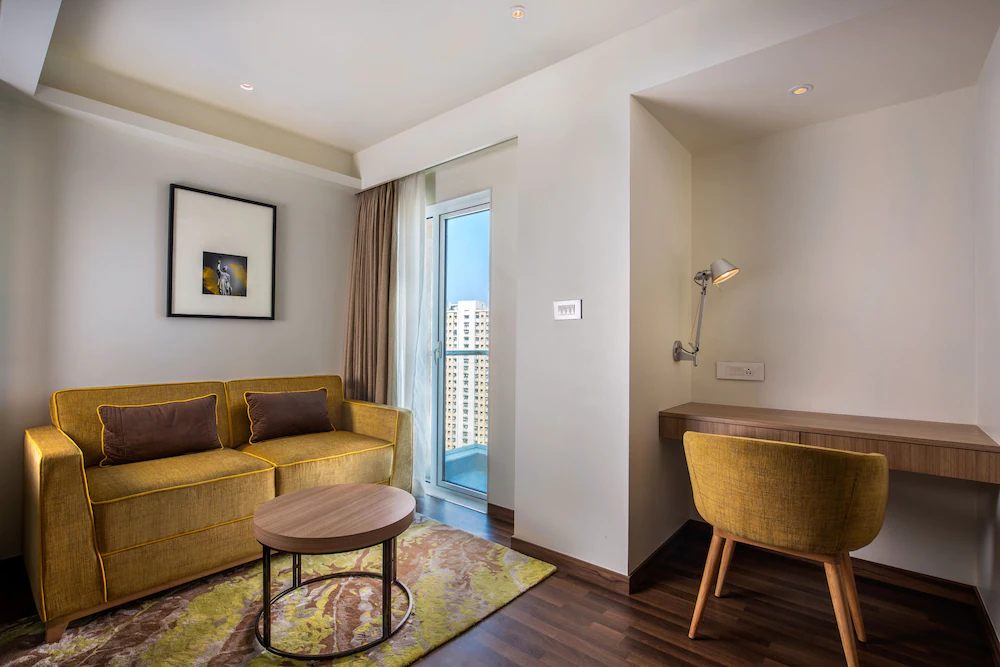 Royal Hometel Suites Dahisar-Mumbai