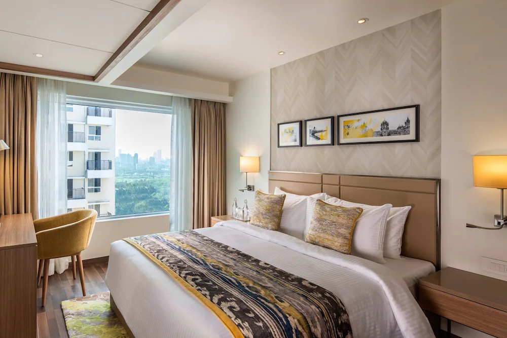 Royal Hometel Suites Dahisar-Mumbai