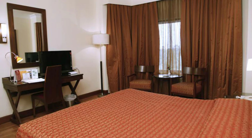 The Retreat Hotel And Convention Centre