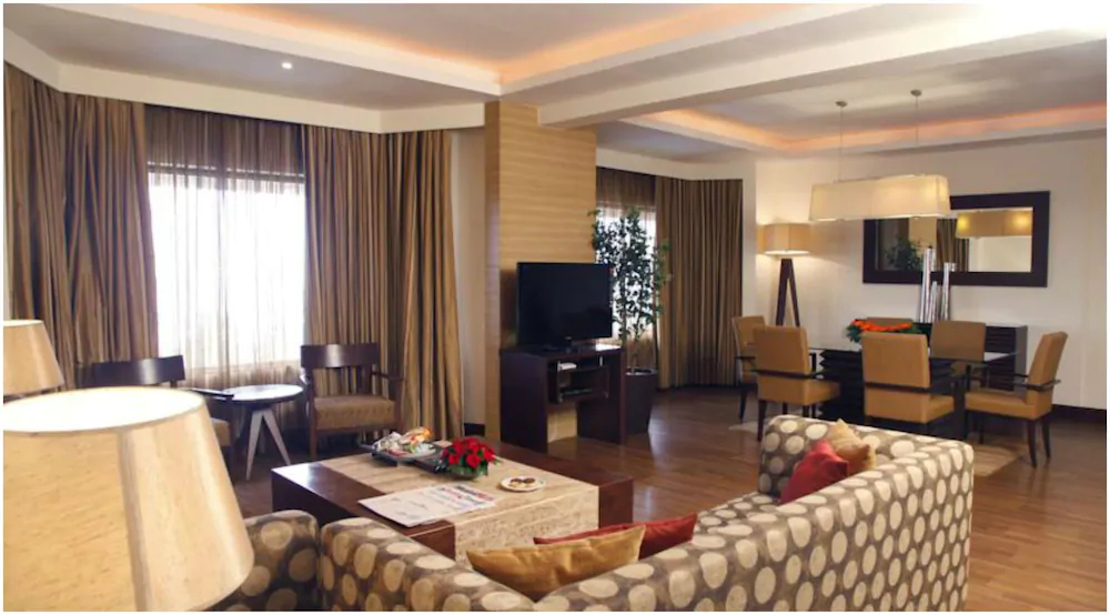 The Retreat Hotel And Convention Centre