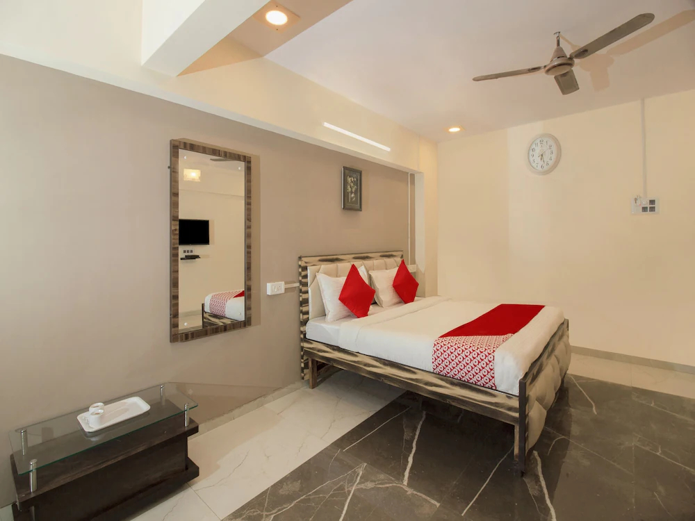 The Star Hotel by OYO Rooms