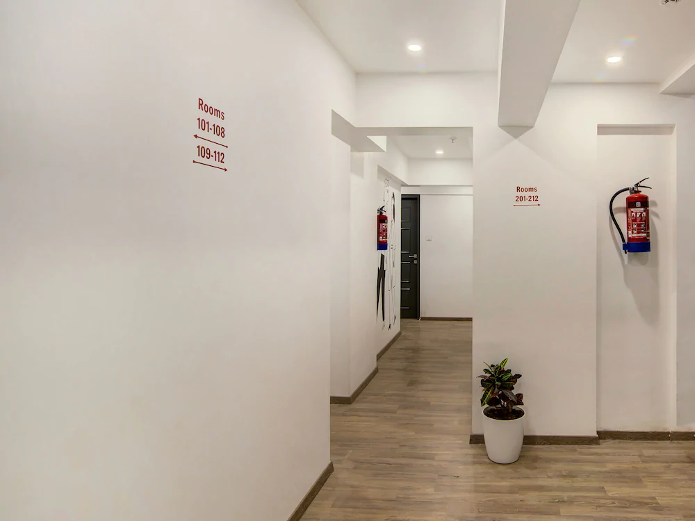 Townhouse 058 JB Nagar Andheri East By OYO Rooms