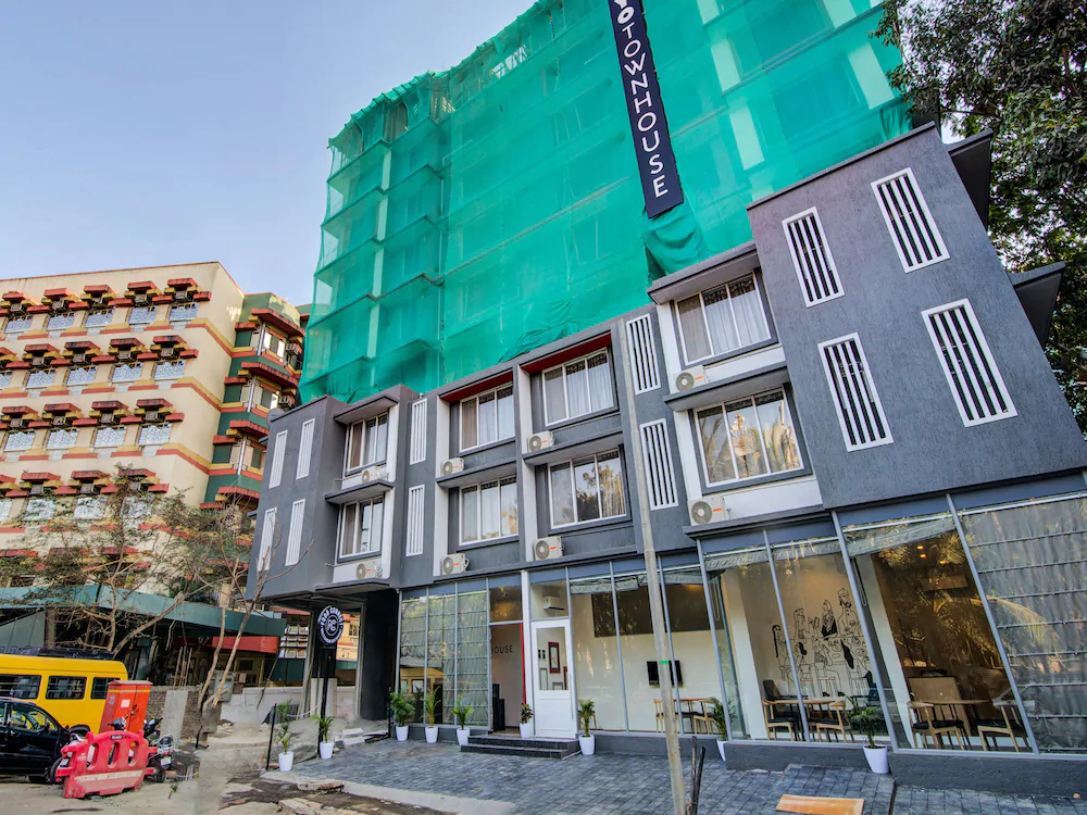 Townhouse 058 JB Nagar Andheri East By OYO Rooms
