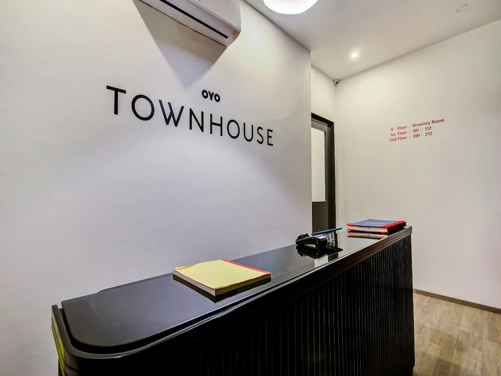Townhouse 058 JB Nagar Andheri East By OYO Rooms