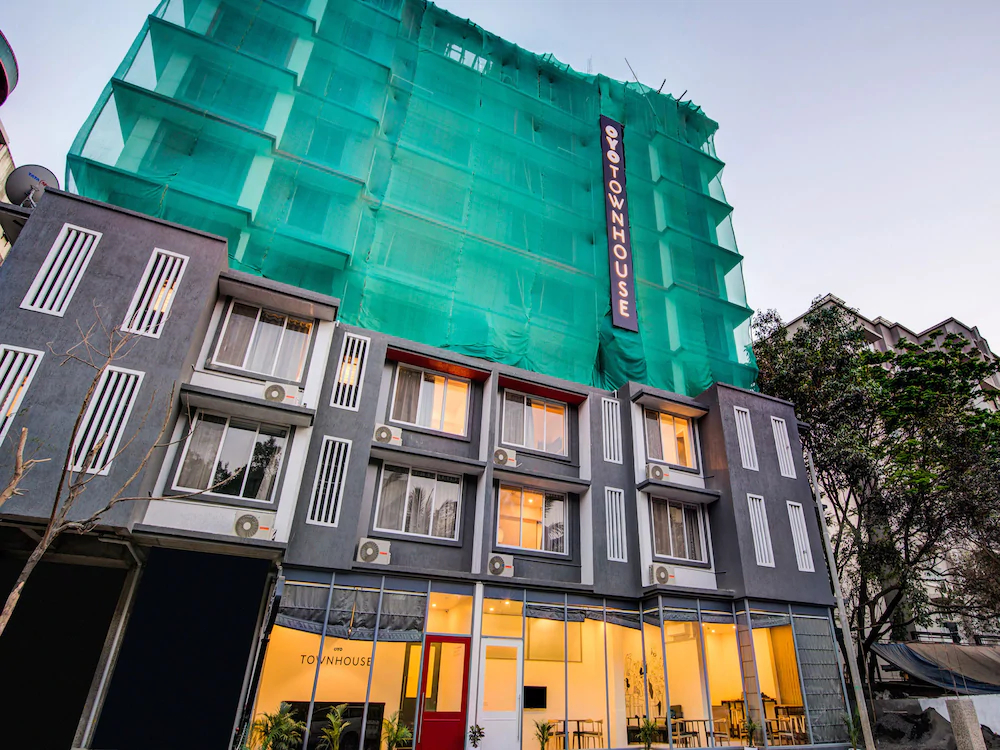 Townhouse 058 JB Nagar Andheri East By OYO Rooms