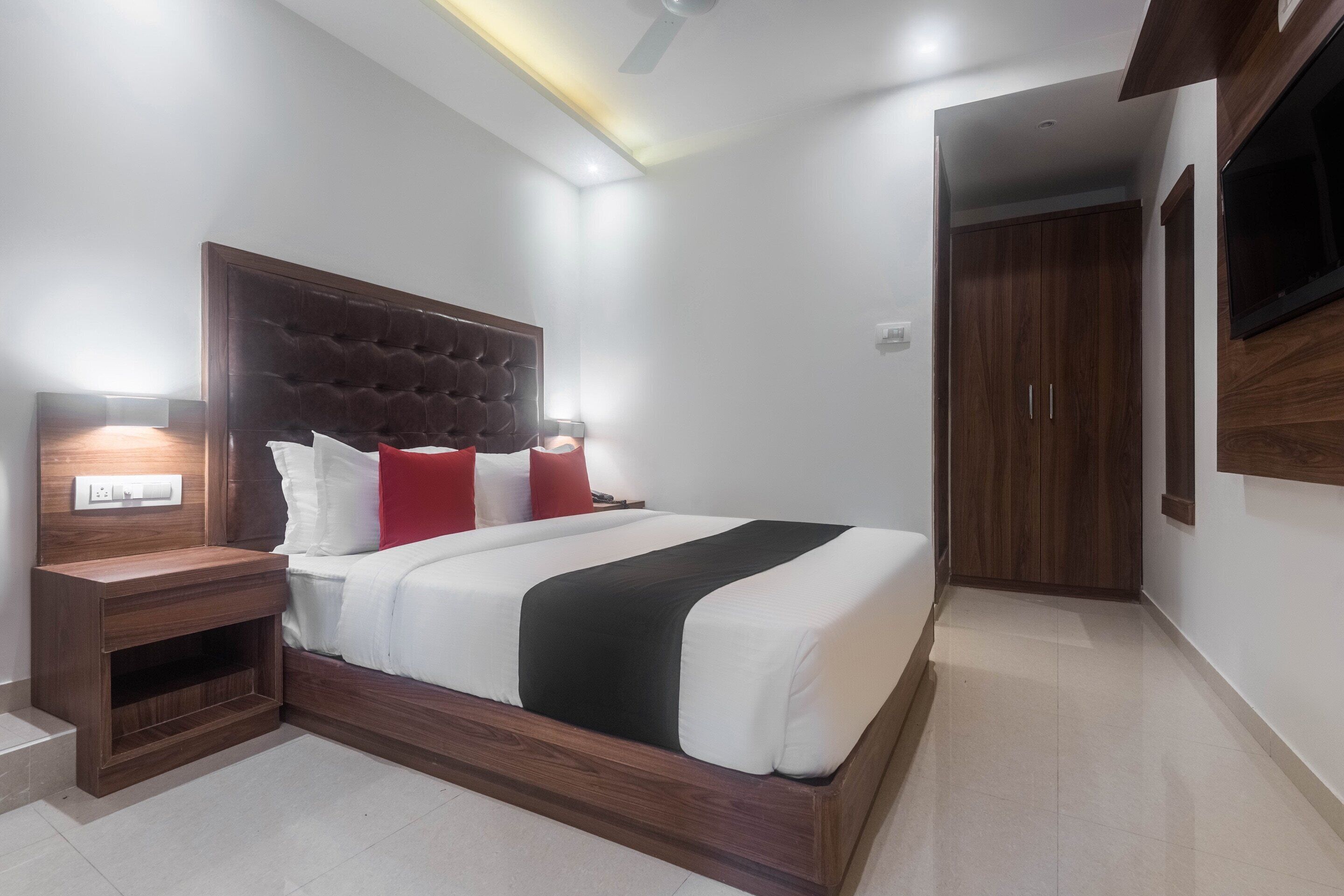 Treebo Trend Seven Olives