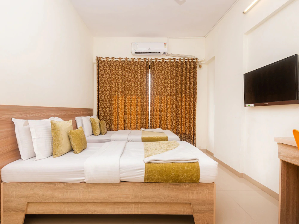 Tuliipstays Kanjurmarg Pluto Suncity