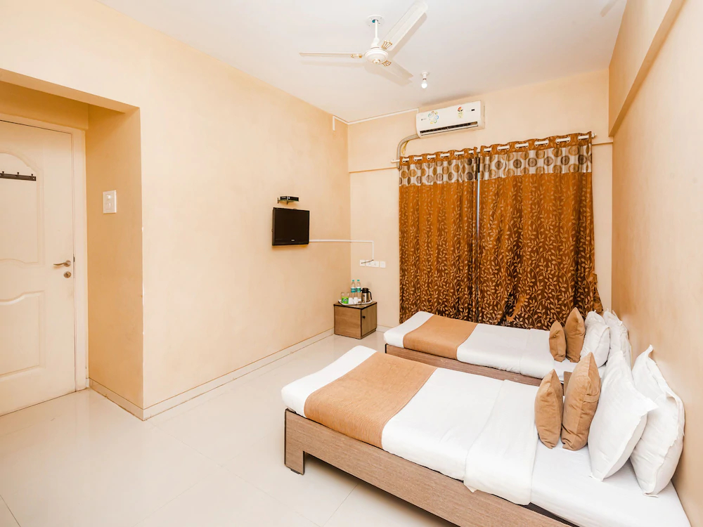 Tuliipstays Pearl Residency