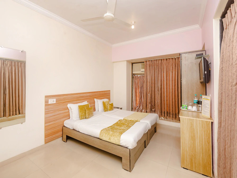 Tuliipstays Powai Sai Sapphire