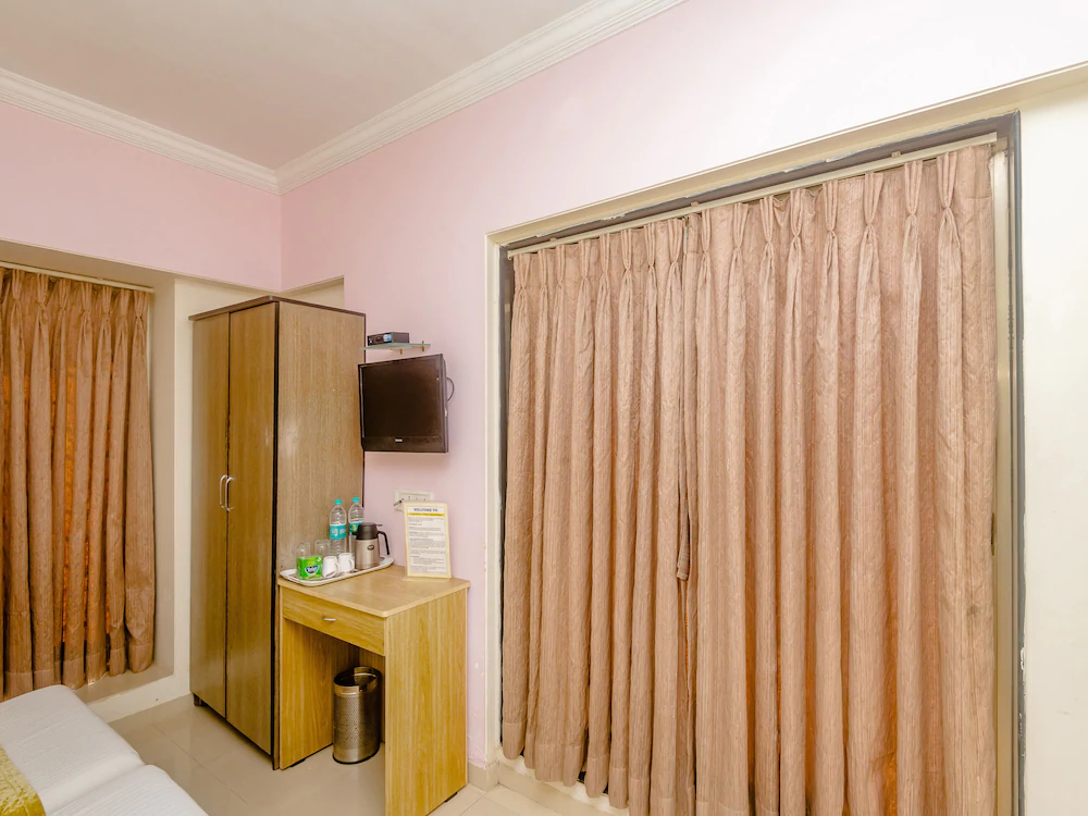 Tuliipstays Powai Sai Sapphire
