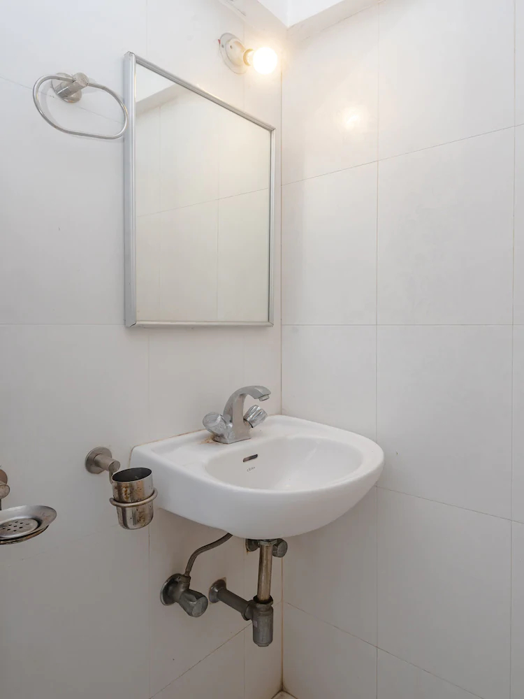 Tuliipstays Powai Sai Sapphire