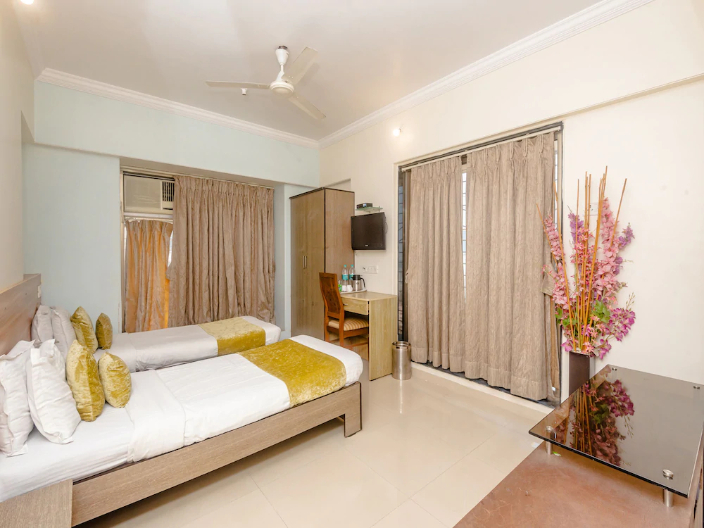 Tuliipstays Powai Sai Sapphire