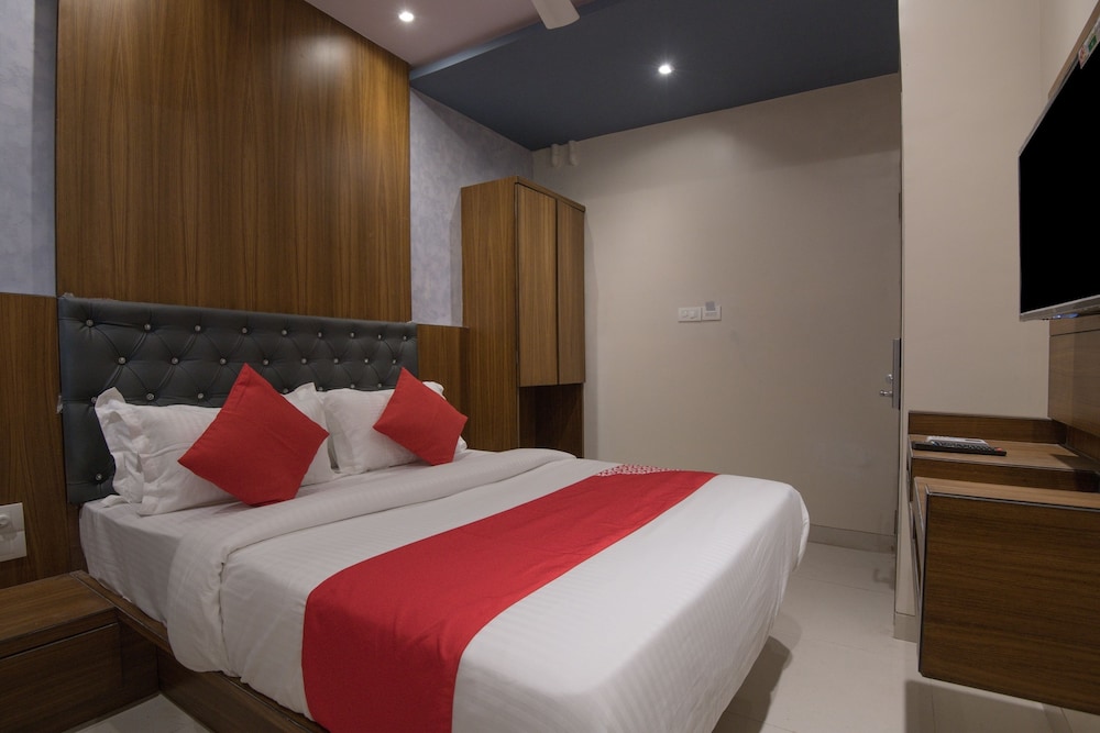 West Inn Hotel By OYO Rooms