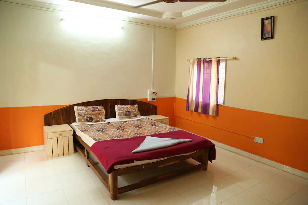 Hotel Daryasarang Palace