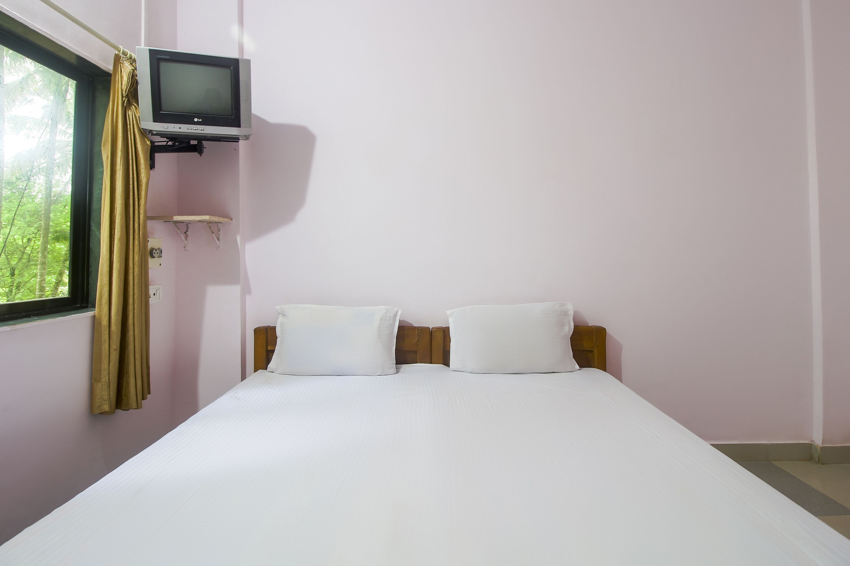 Jaideep Lodge by OYO Rooms