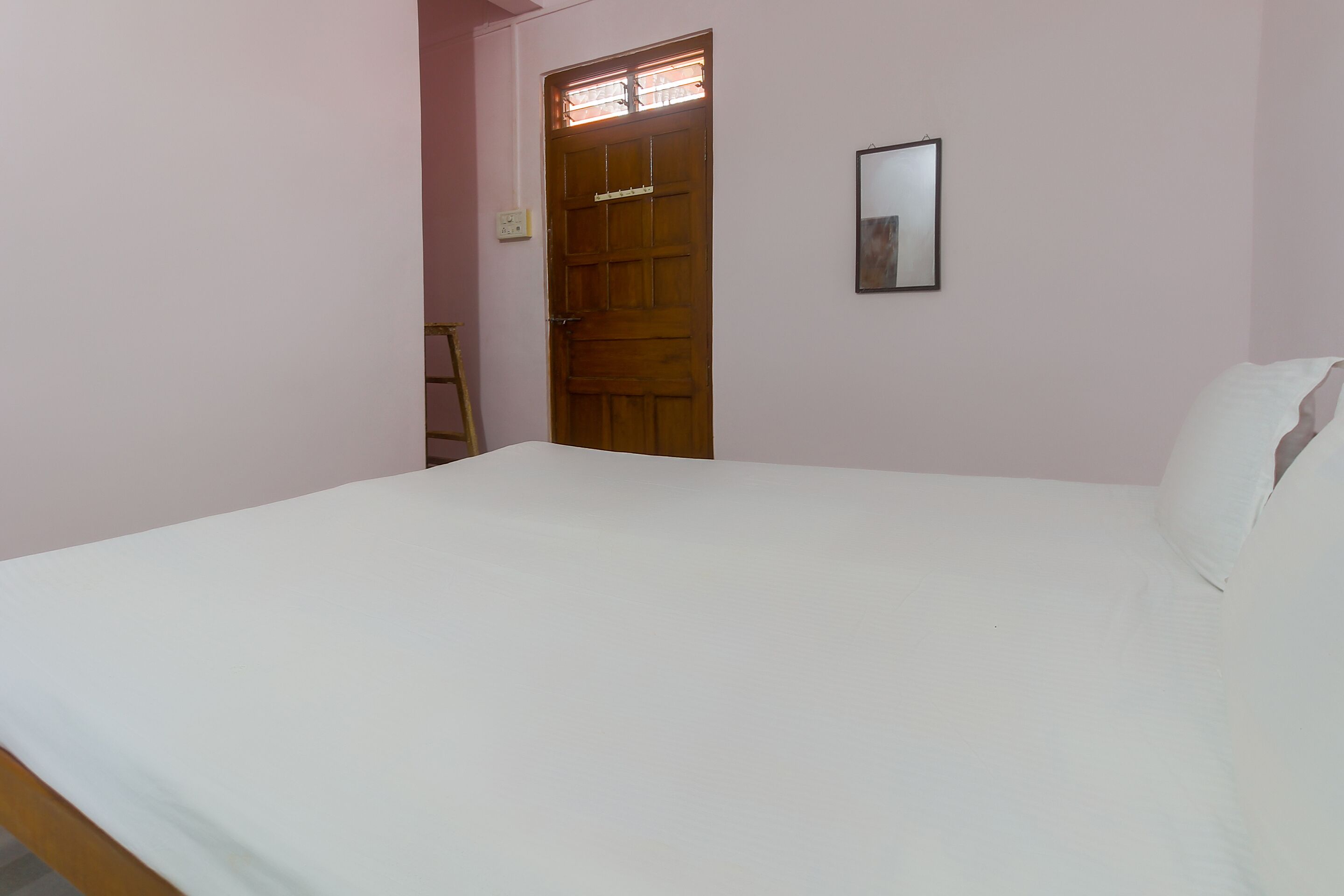 Jaideep Lodge by OYO Rooms