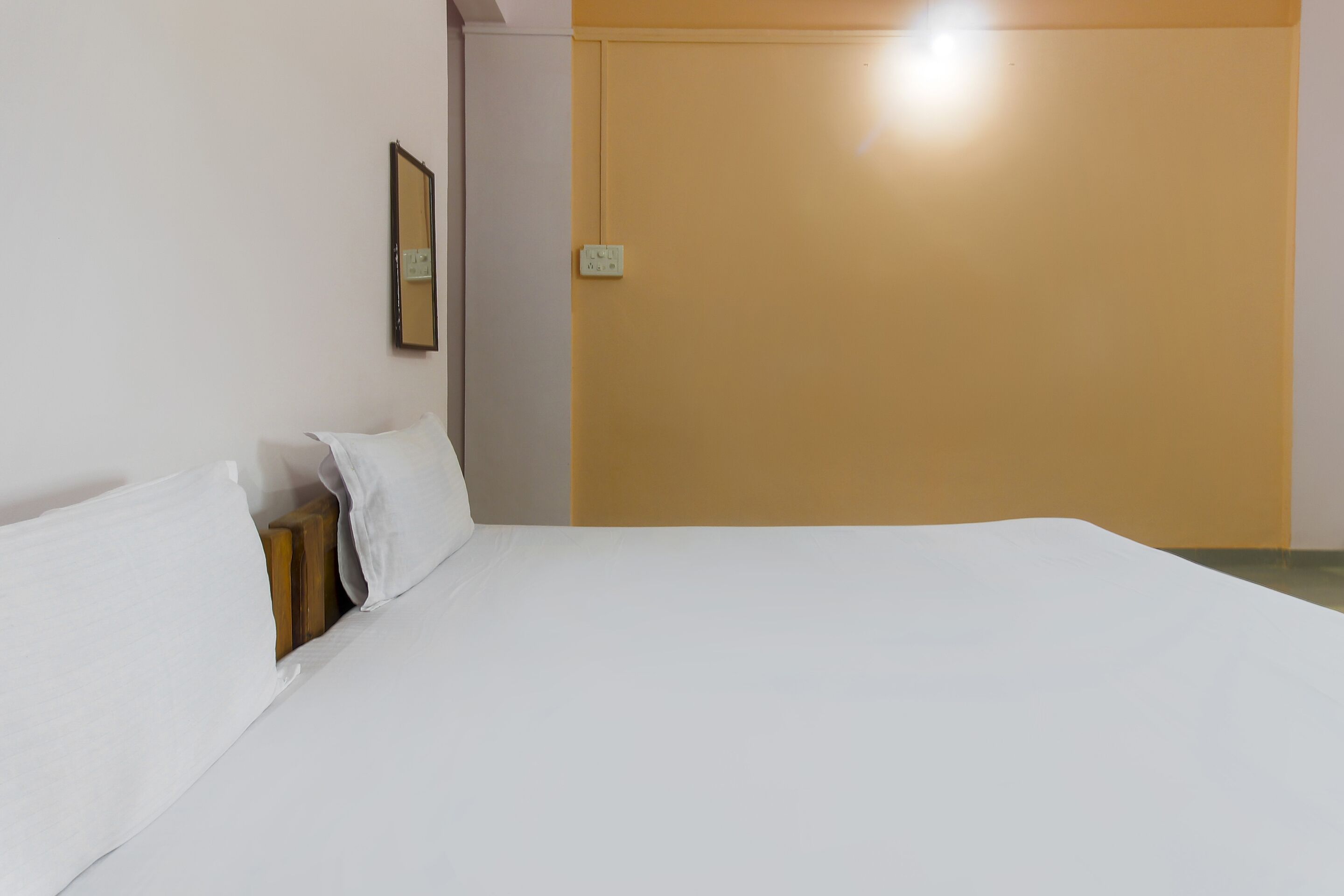 Jaideep Lodge by OYO Rooms