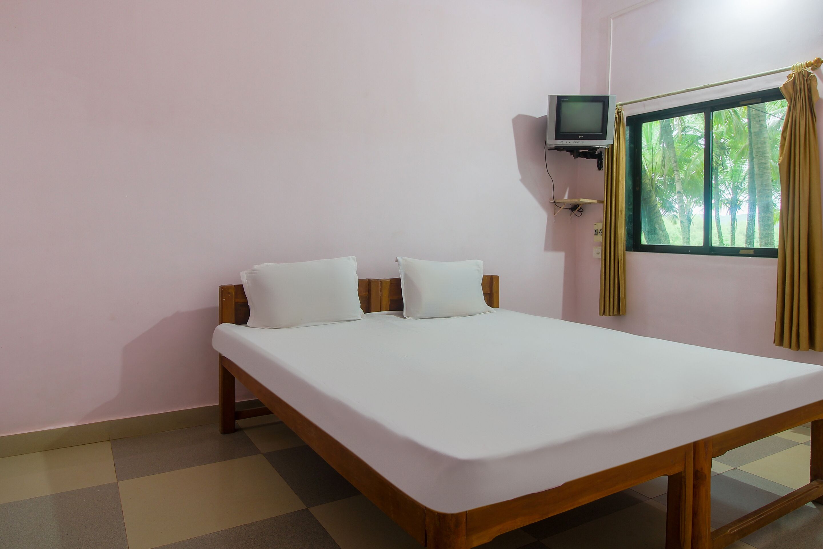 Jaideep Lodge by OYO Rooms